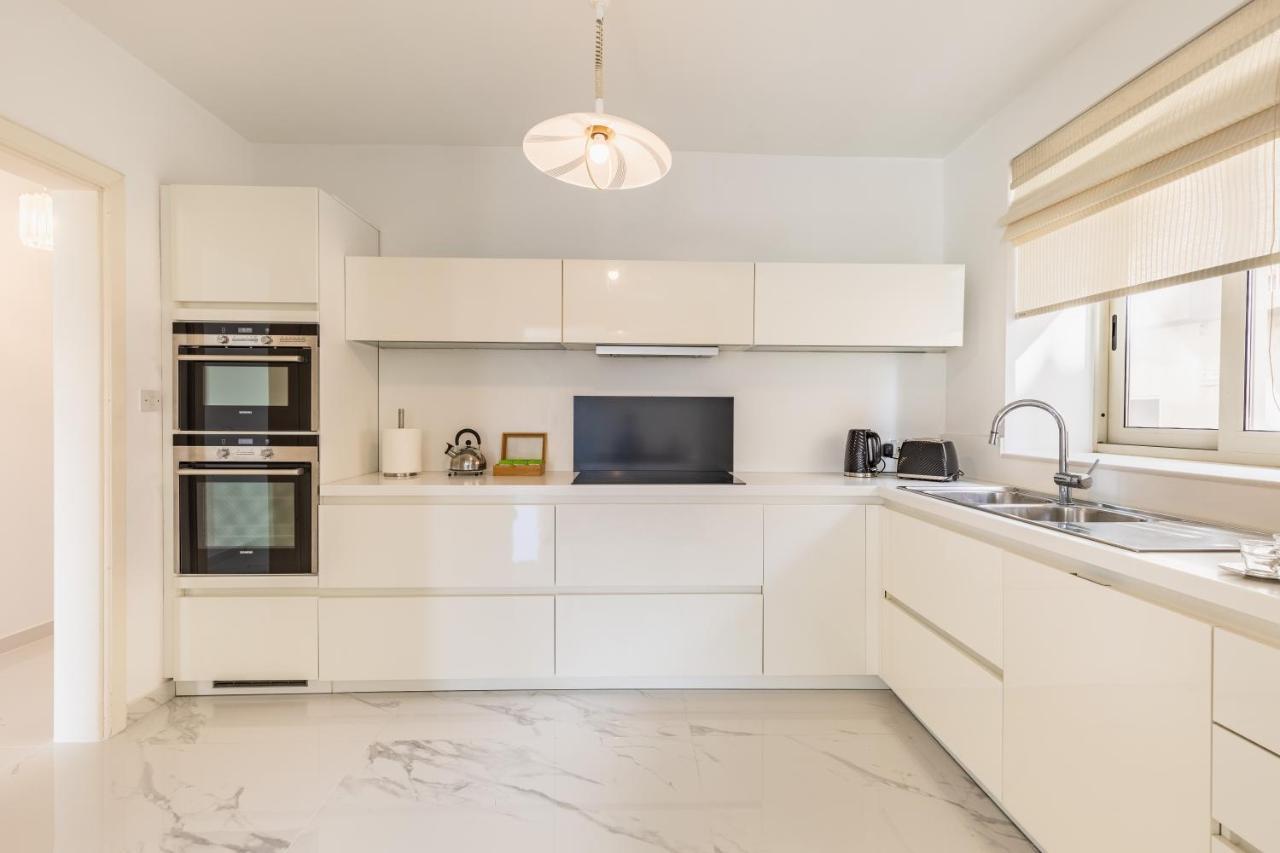 Stunning - Sunnyside 3-Bedroom Sliema Ngoại thất bức ảnh
