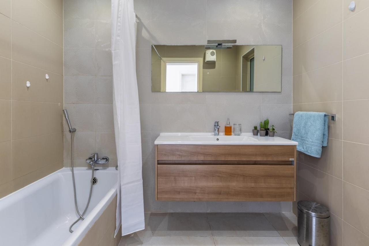 Stunning - Sunnyside 3-Bedroom Sliema Ngoại thất bức ảnh