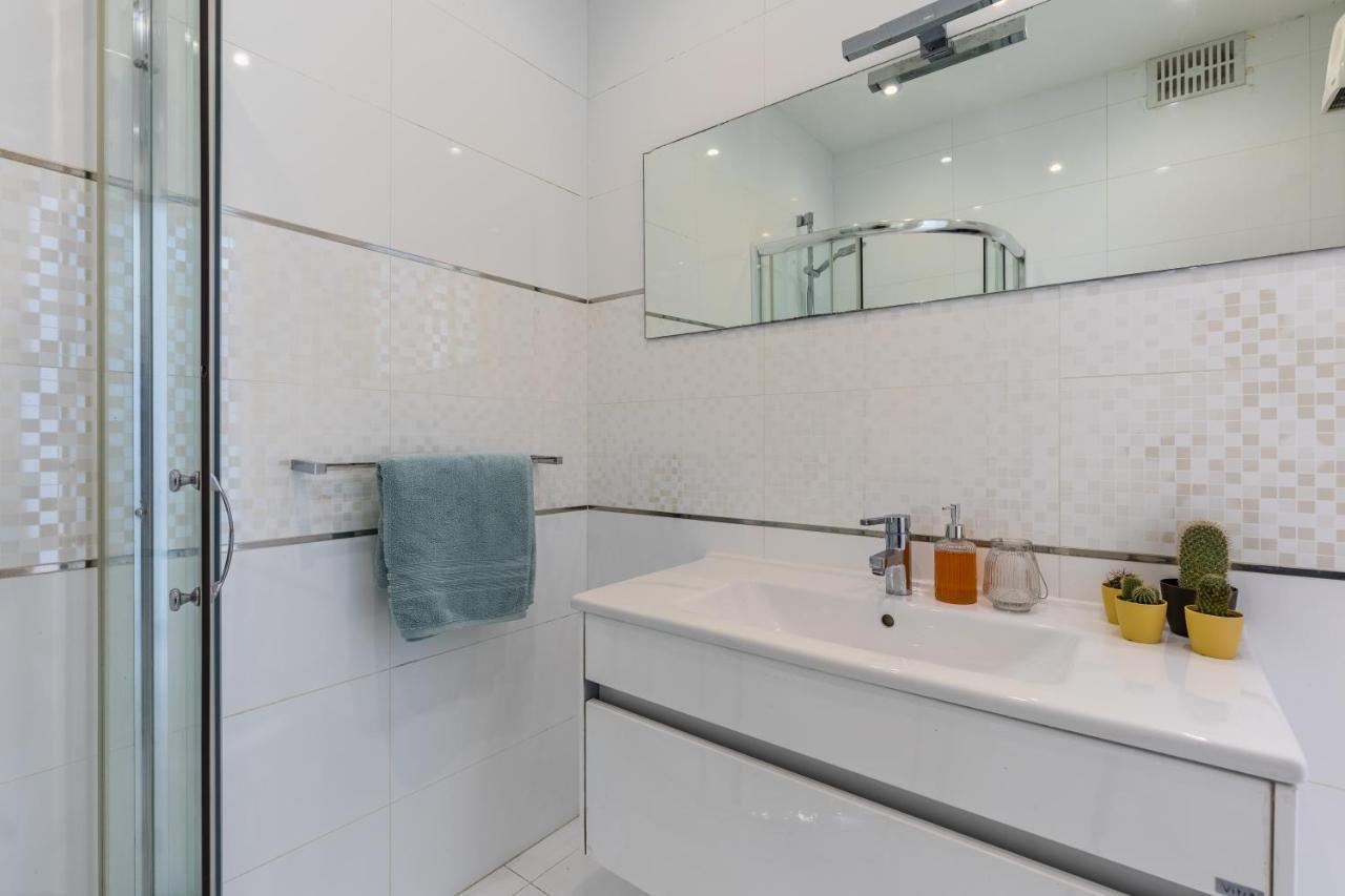 Stunning - Sunnyside 3-Bedroom Sliema Ngoại thất bức ảnh